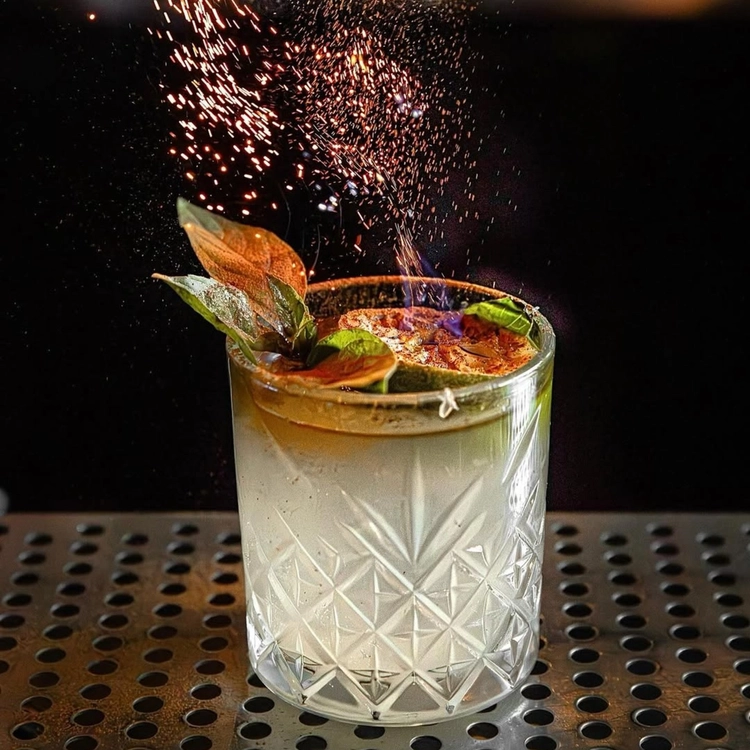 Unwind with Our Weekday Happy Hour Specials